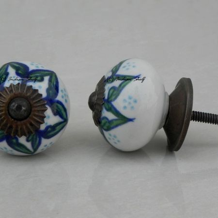 Poinsettia Flower Knob (1)